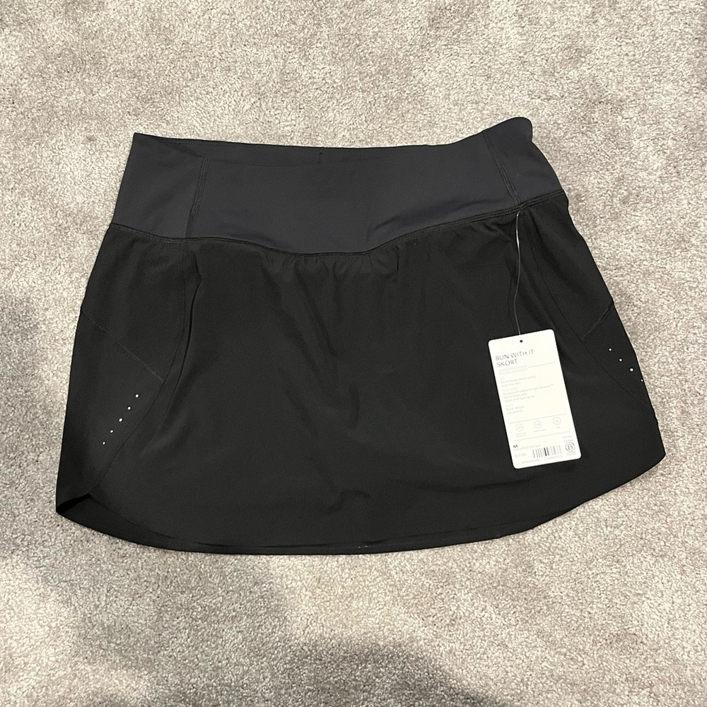 NWT Athleta Run with it Skort
